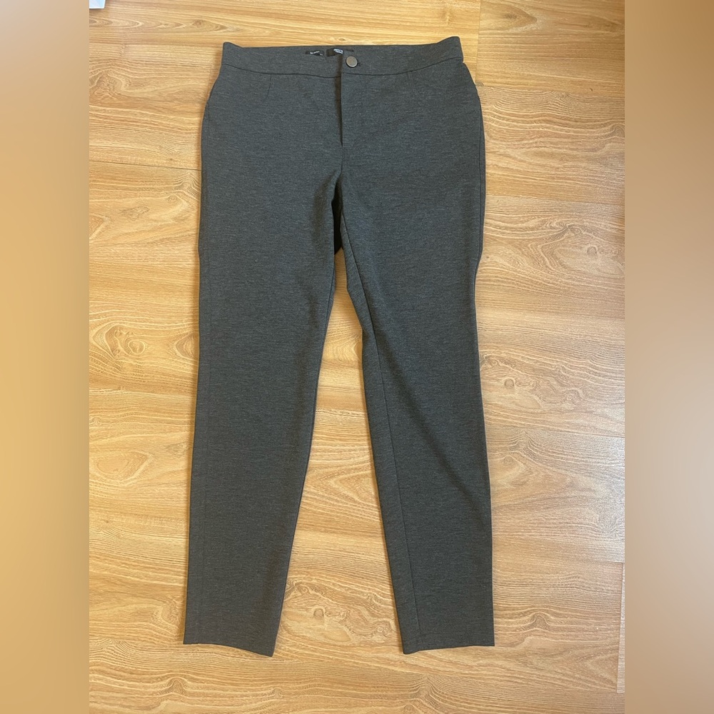 Gray skinny pants size large